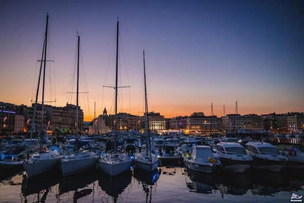 Terrasse Vue Mer & Quartier Historique Vieux Port Marseille